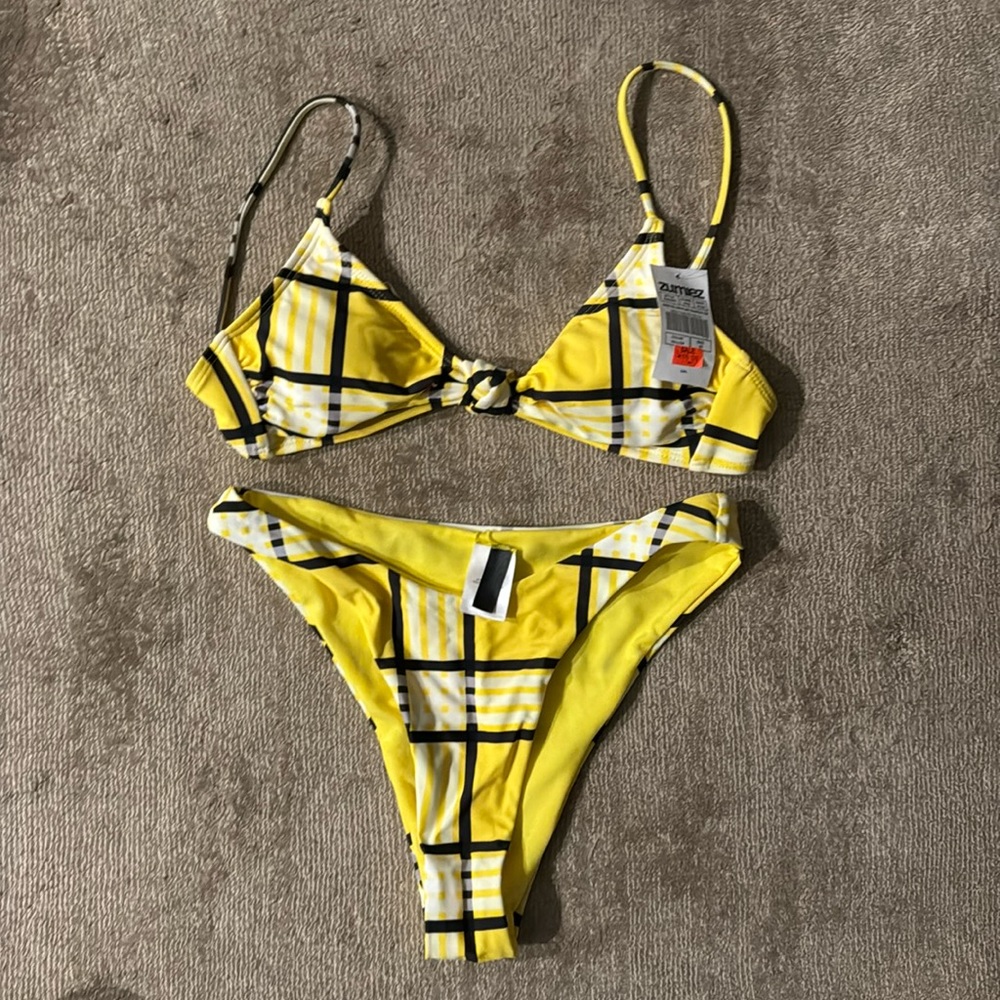 Trillium bikini set black and yellow NWT new with tag Xs/s